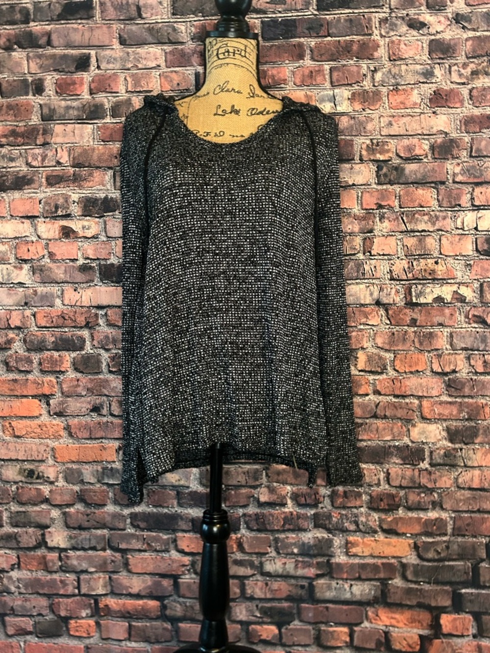 Aeropostale Black & White Marled Scoop Neck Sweater